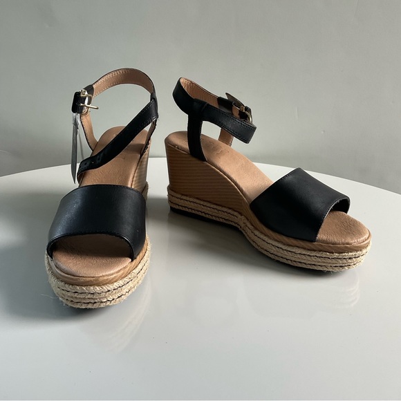 Sperry, black leather sandals - Picture 2 of 11